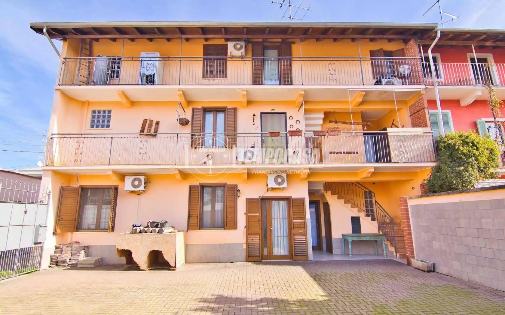 Villa in vendita a Galliate