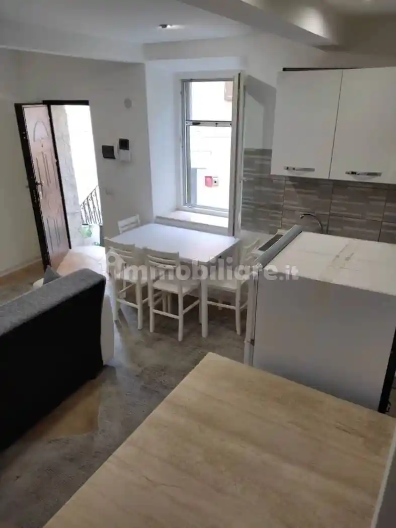 Casa indipendente in affitto a Ceccano