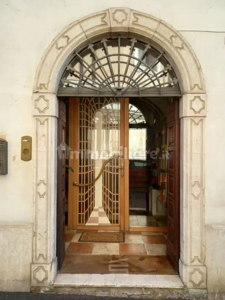 Appartamento in vendita a Lonato del Garda