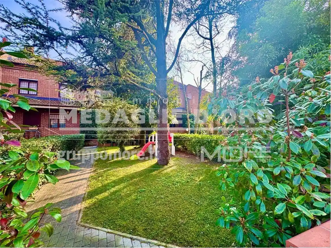 Villetta a schiera in vendita a Modena