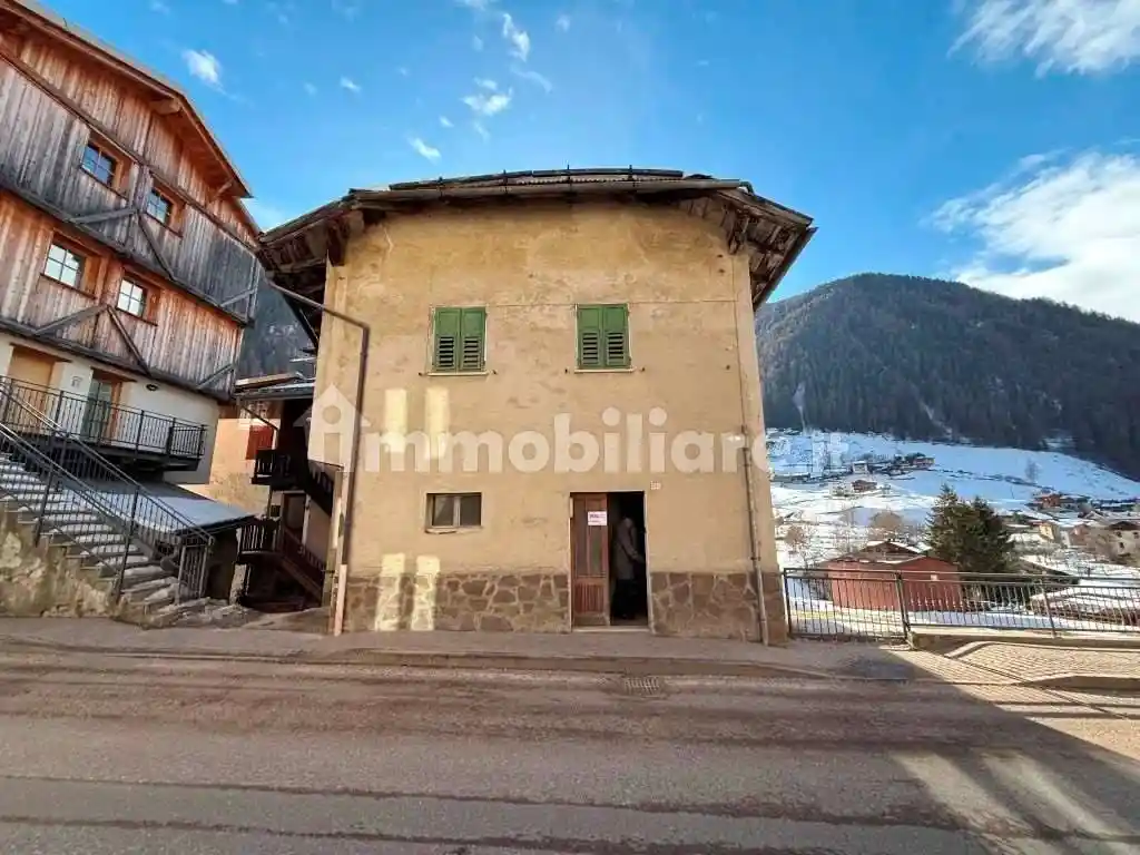 Casa indipendente in vendita a Rabbi