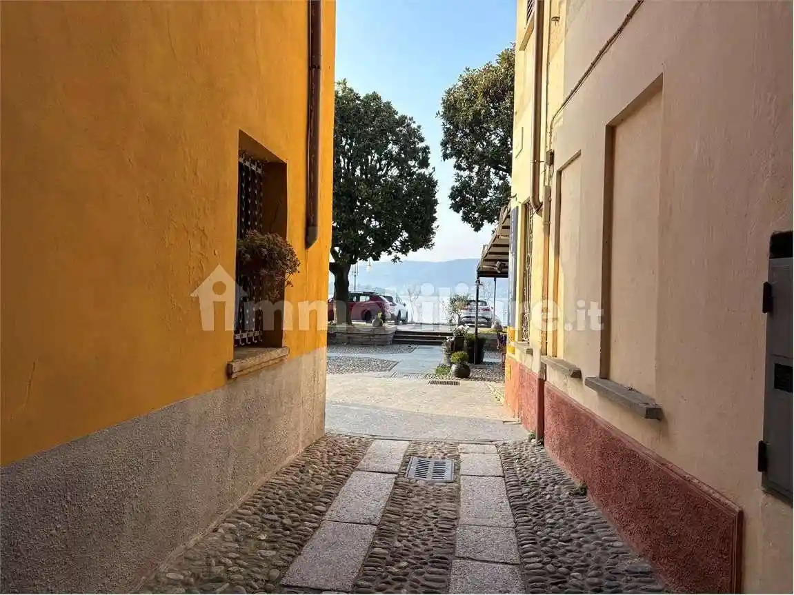 Appartamento in vendita a Verbania