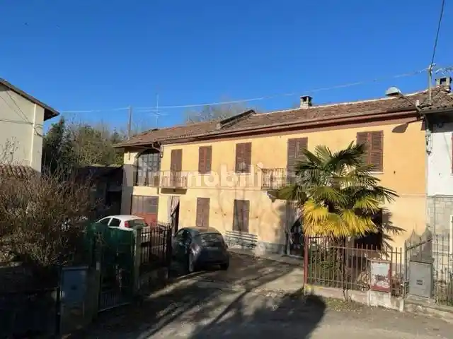 Rustico - Casale in vendita a Asti
