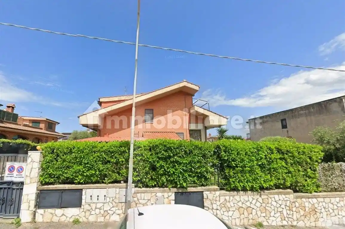 Villetta a schiera in vendita a Guidonia Montecelio