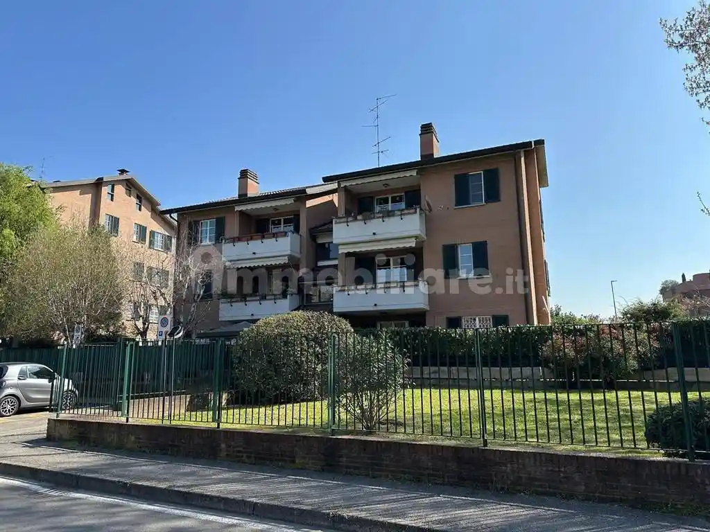 Appartamento in affitto a Vedano al Lambro