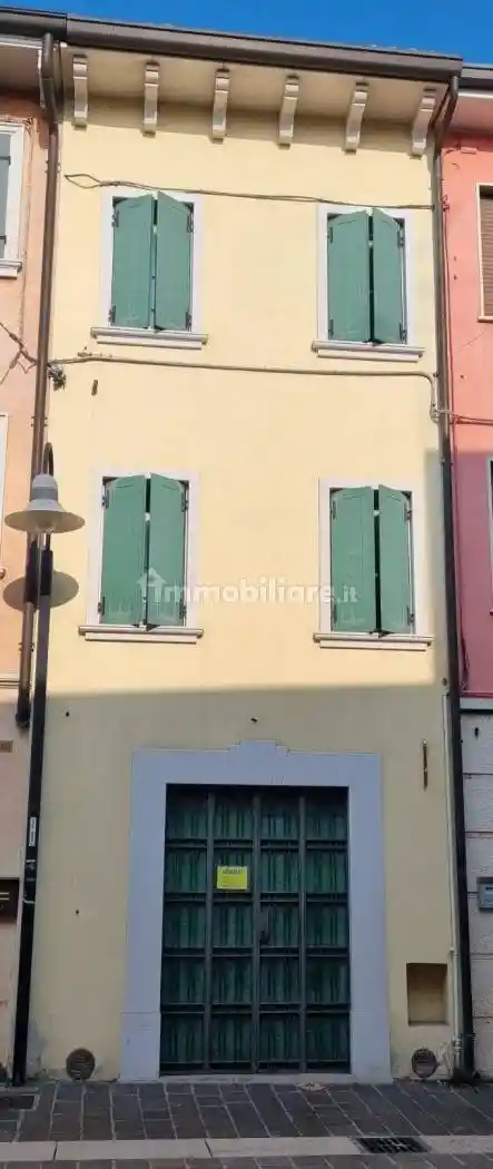 Casa indipendente in vendita a Bussolengo