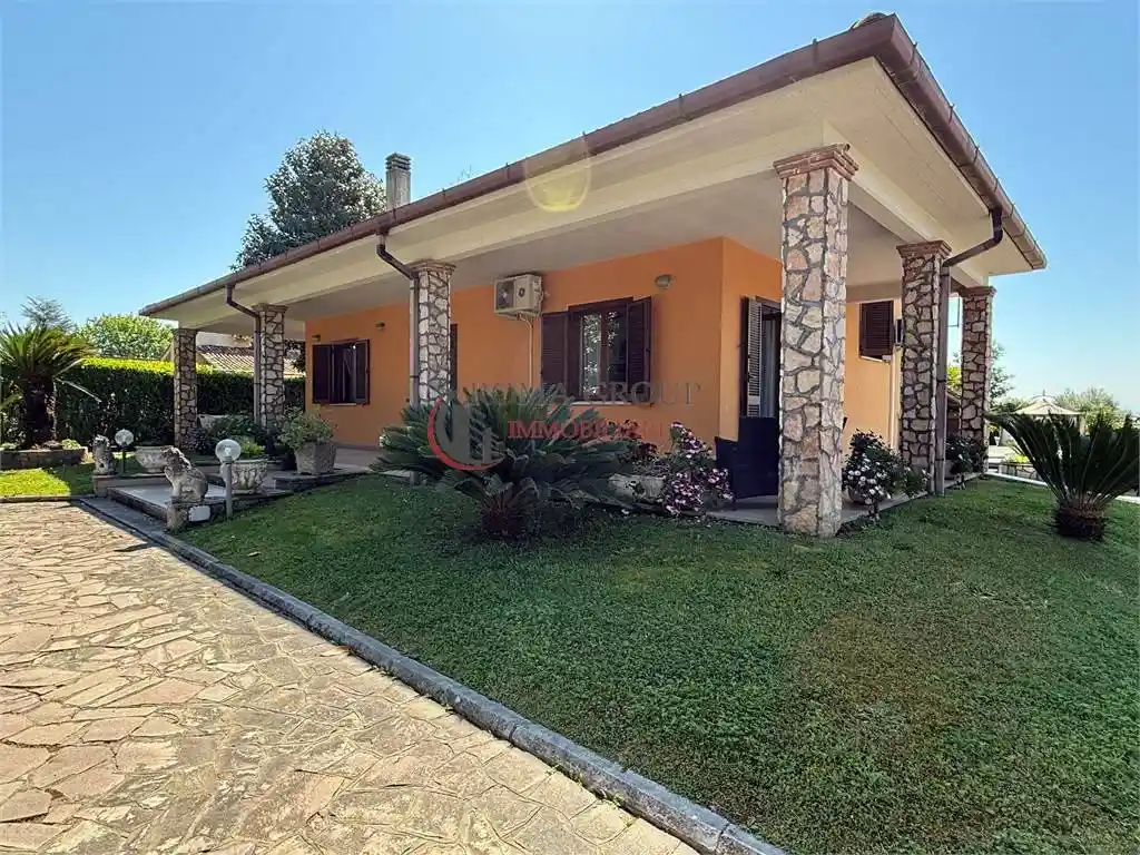 Villa in vendita a Fiano Romano
