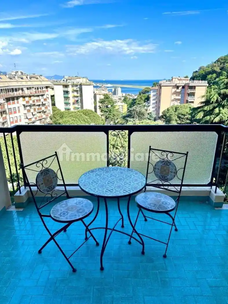 Appartamento in affitto a Genova