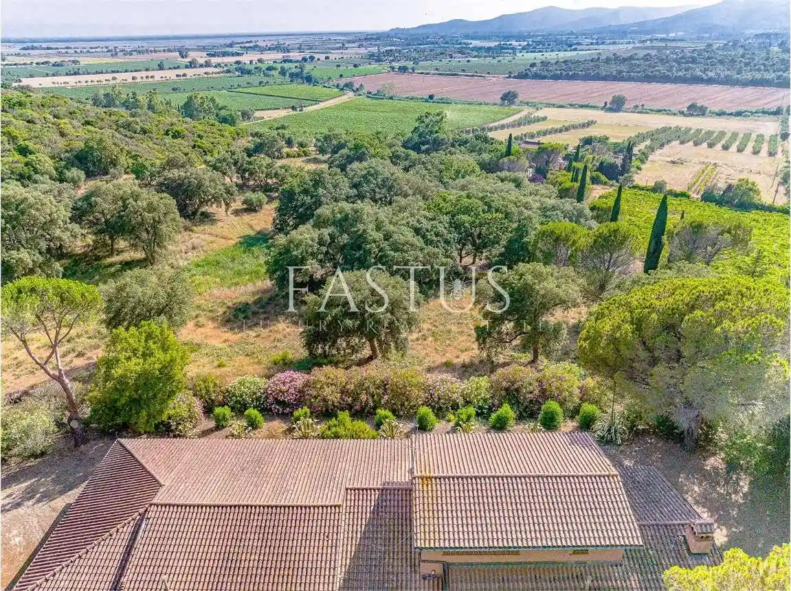 Villa in vendita a Castiglione della Pescaia