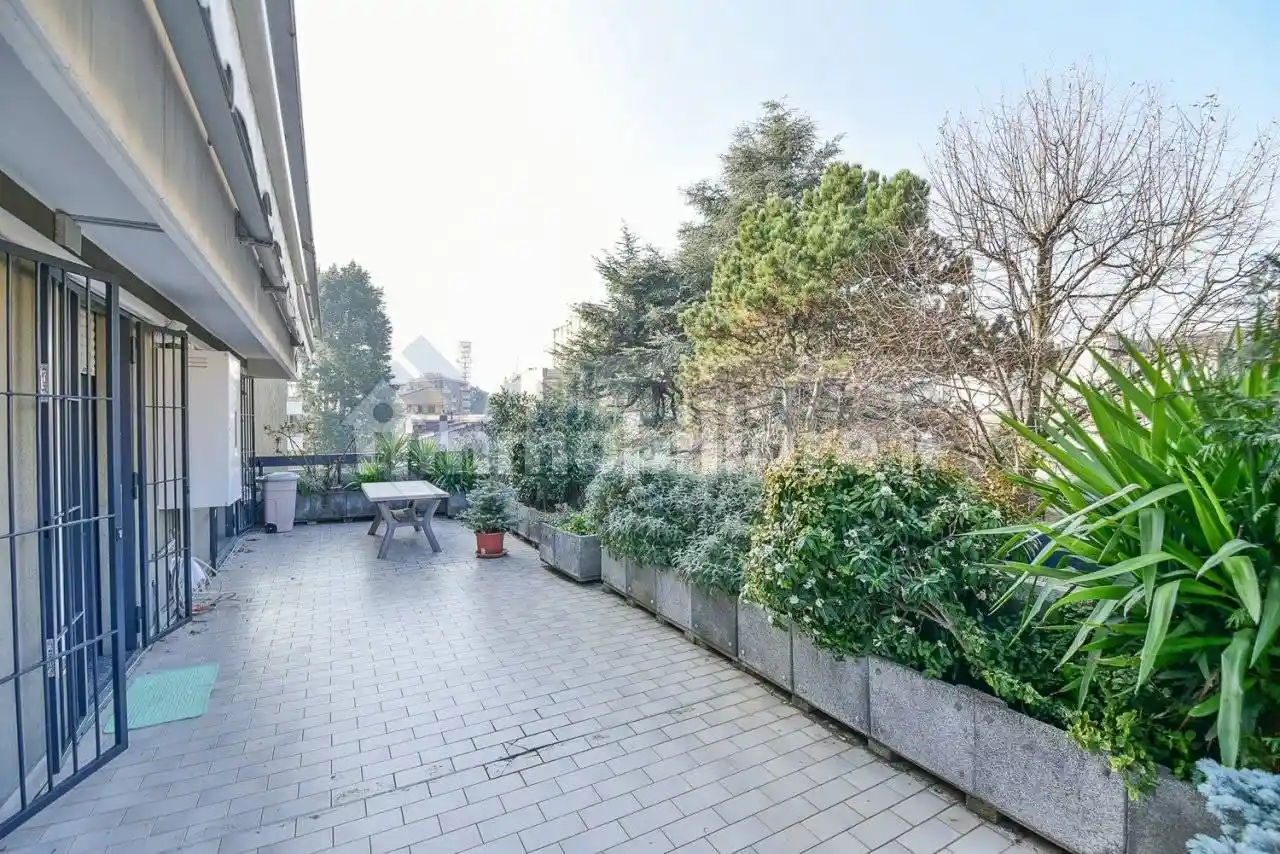 Appartamento in vendita a Seregno