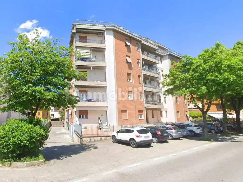 Appartamento in vendita a Langhirano