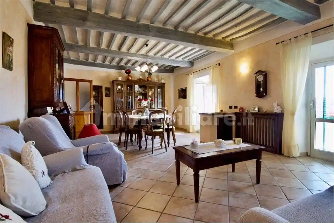 Appartamento in vendita a Sarteano