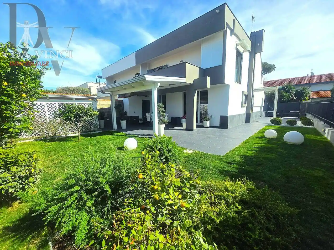 Villa in vendita a Giugliano in Campania