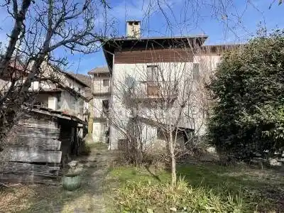 Casa indipendente in vendita a Trarego Viggiona
