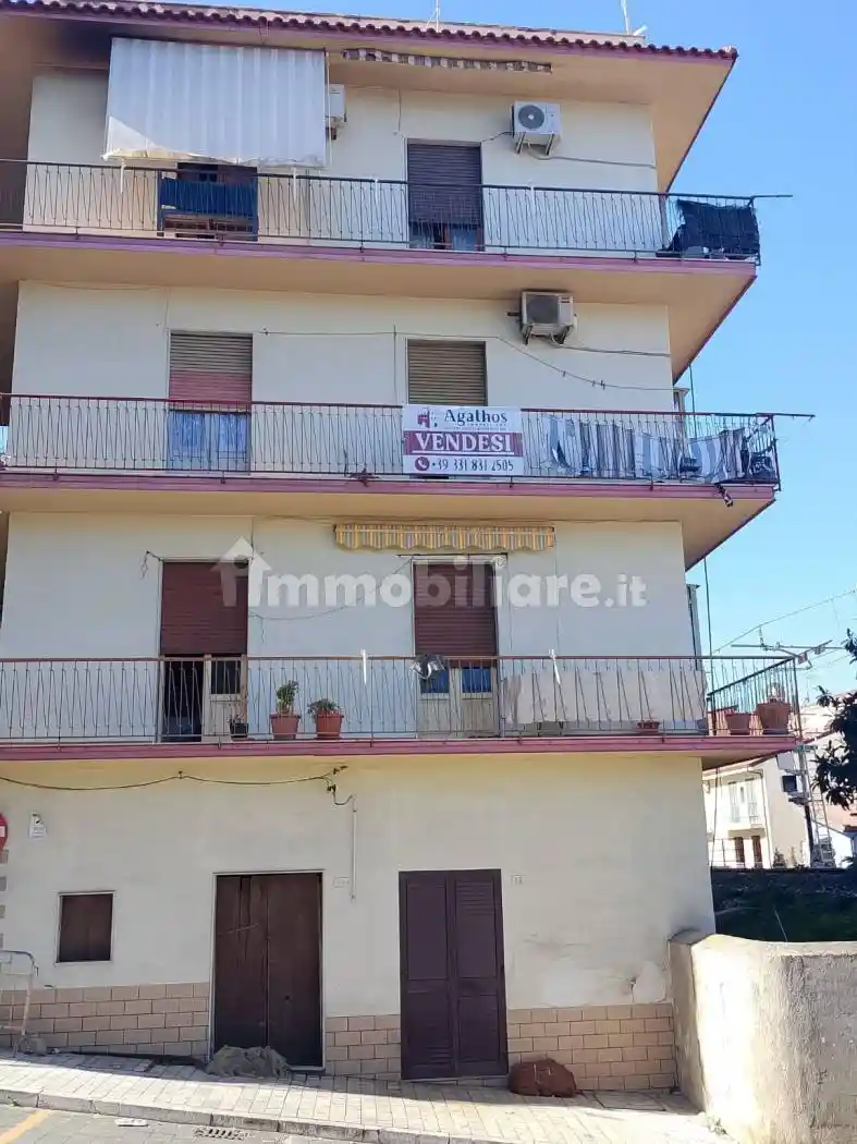 Appartamento in vendita a Sant'Agata di Militello