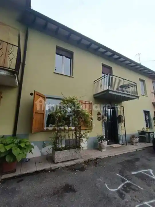 Casa indipendente in vendita a Langhirano