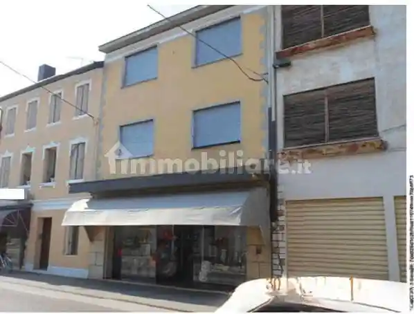 Palazzo - Stabile in vendita a San Martino di Lupari