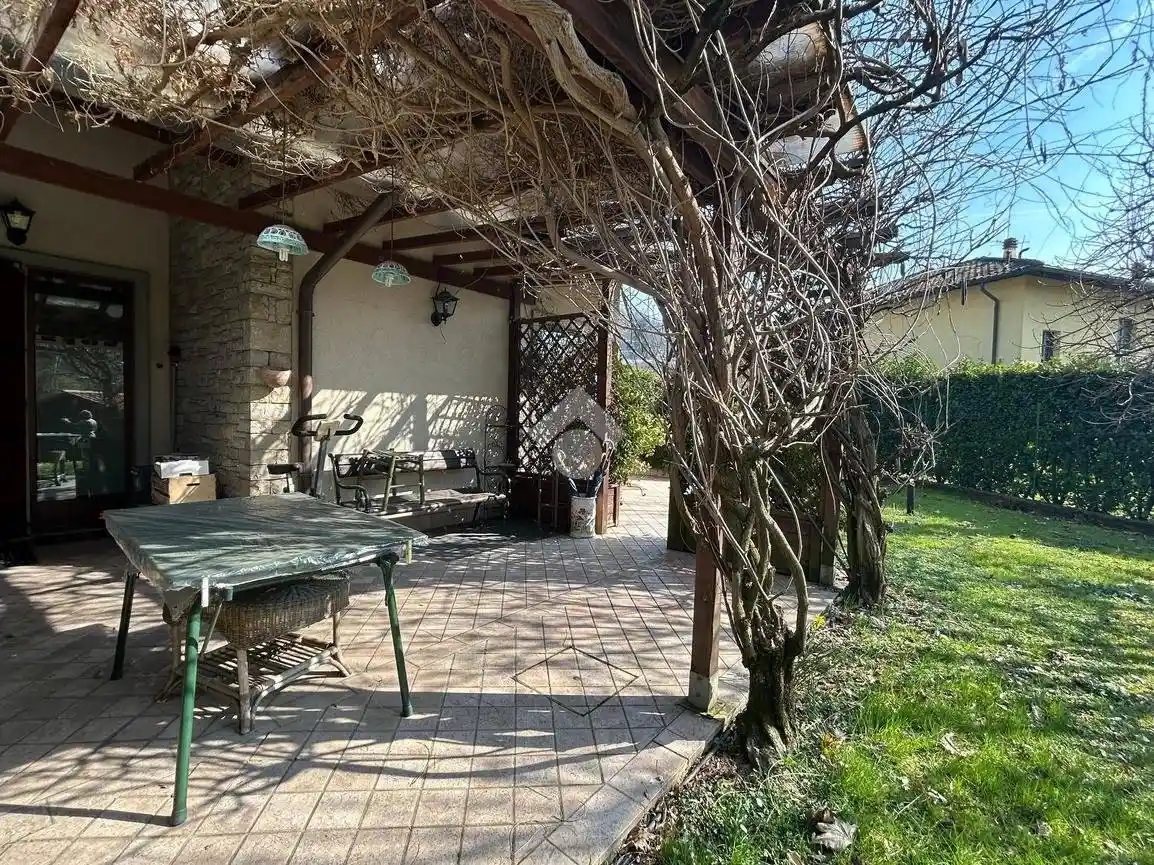 Villa in vendita a Ponteranica