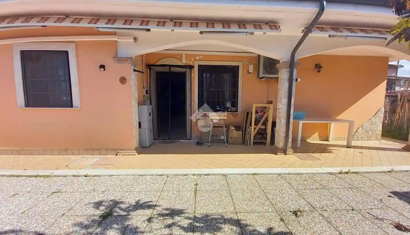 Villetta a schiera in vendita a Ardea