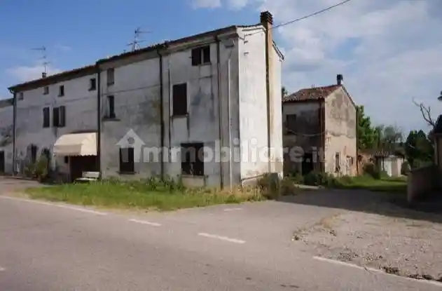 Casa indipendente in vendita a Marcaria