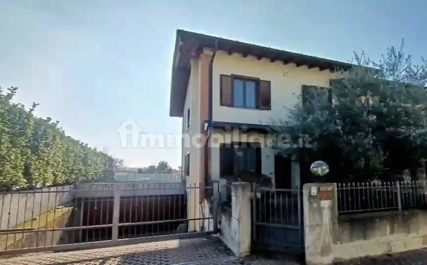 Villetta a schiera - foto 2