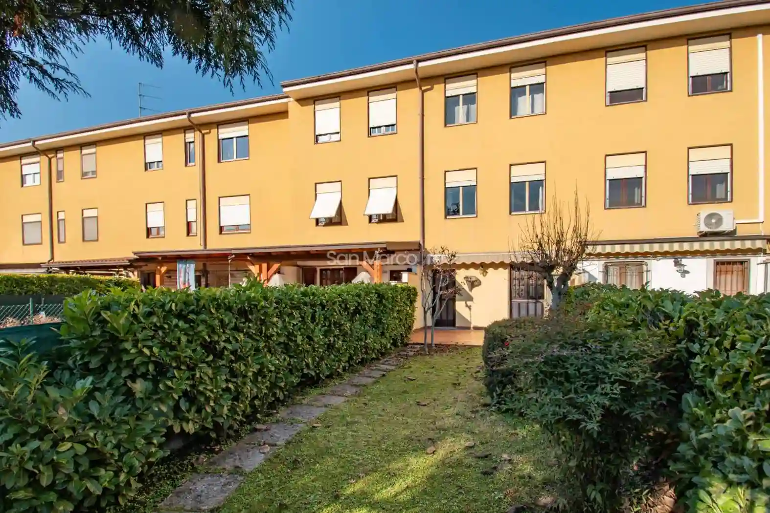 Villetta a schiera - foto 2