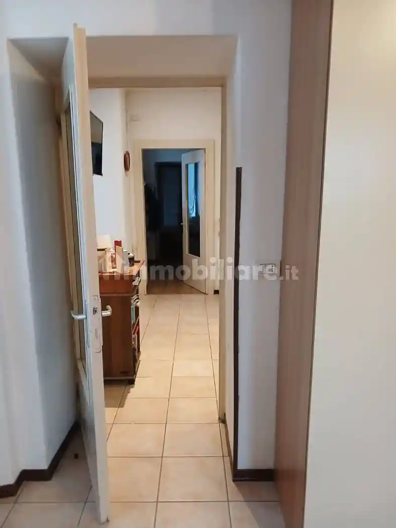 Appartamento in affitto a Erba