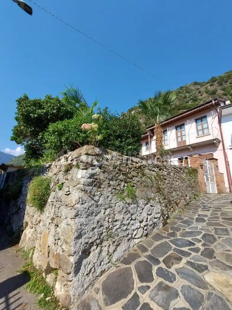 Villa in vendita a Omegna