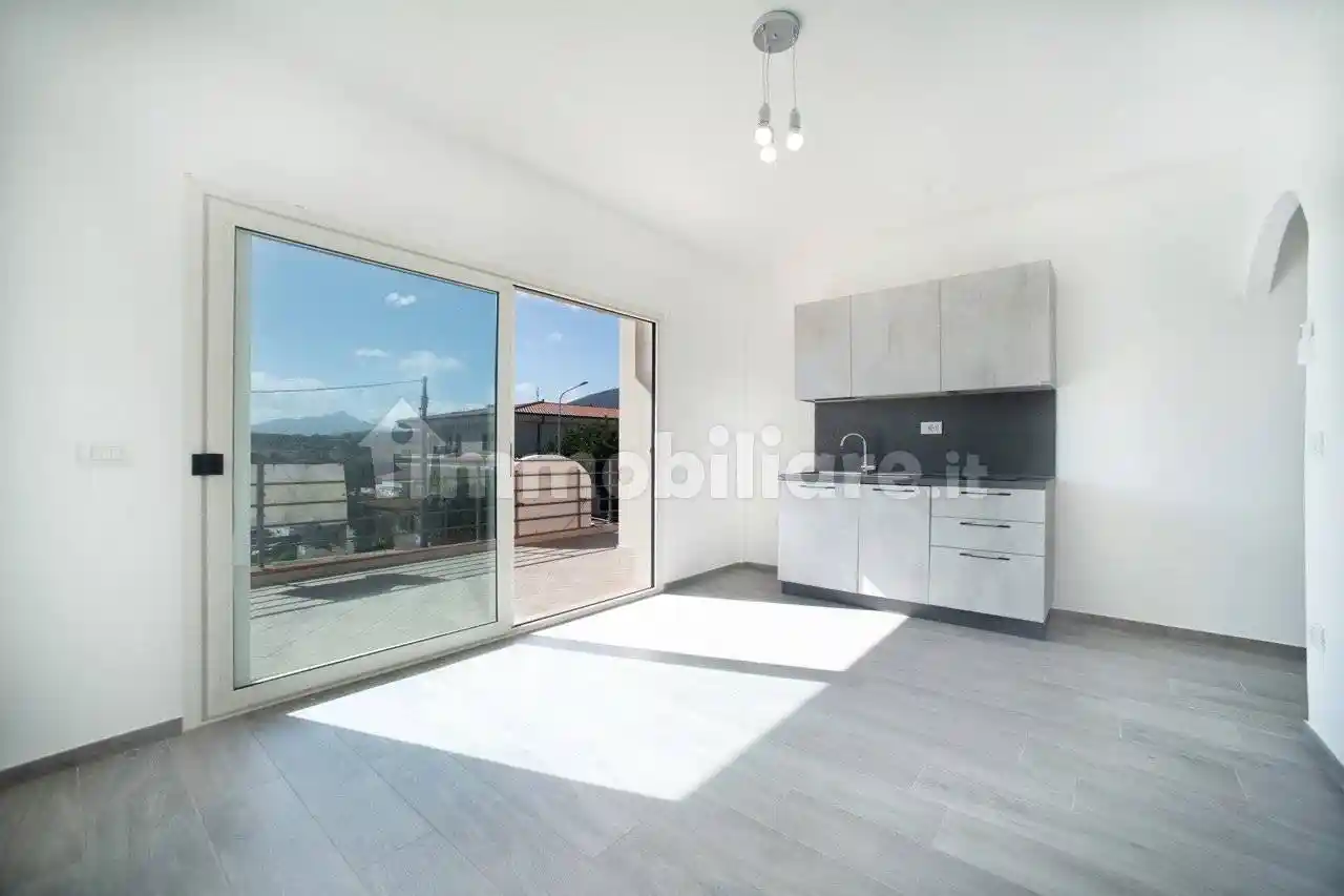 Appartamento in vendita a Orosei