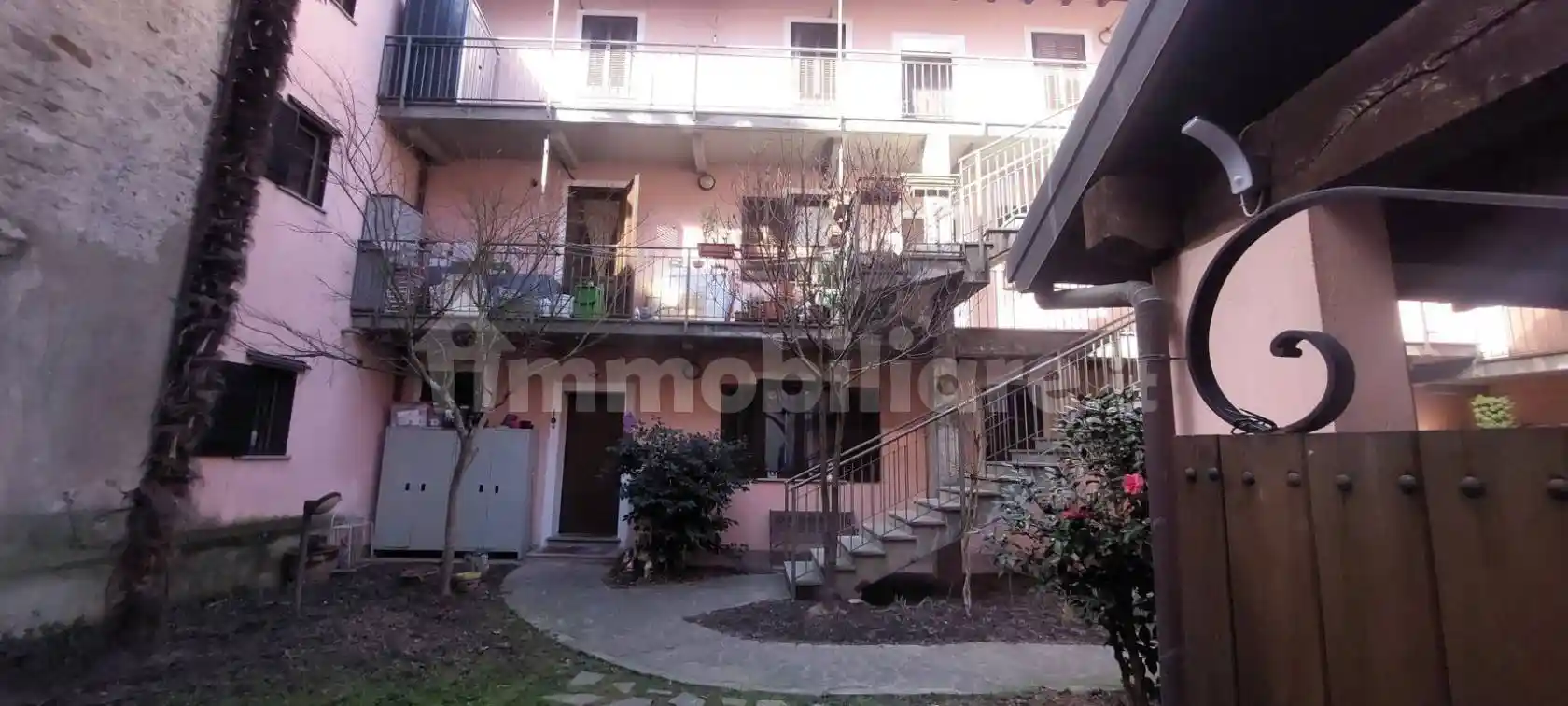 Appartamento in vendita a Gozzano