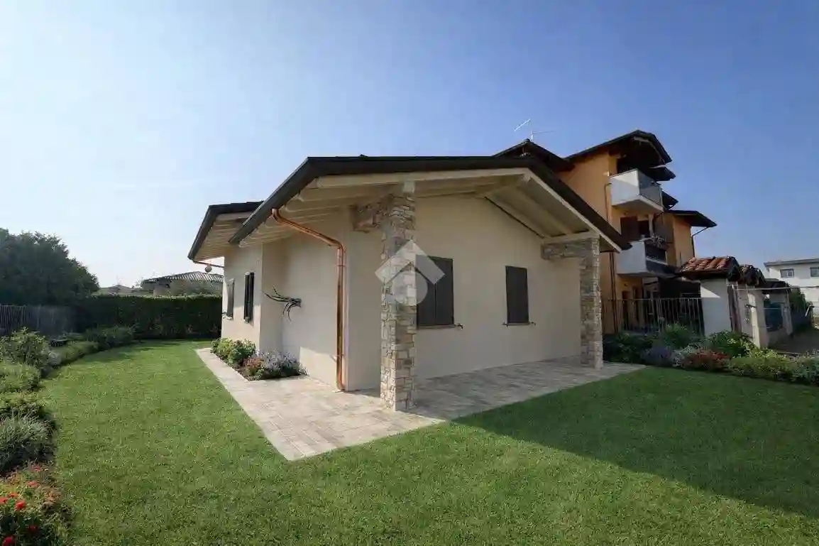 Villetta a schiera - foto 2