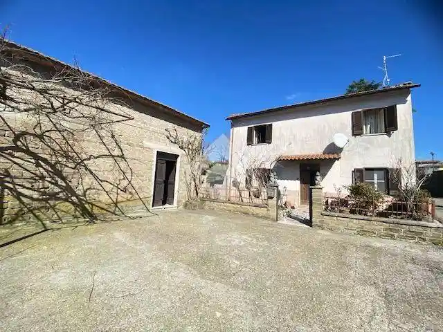 Villa in vendita a Montefiascone