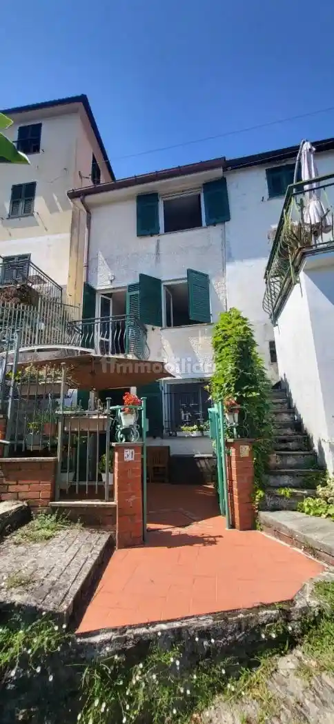 Casa indipendente in vendita a Leivi