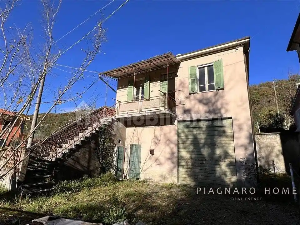 Casa indipendente in vendita a Filattiera
