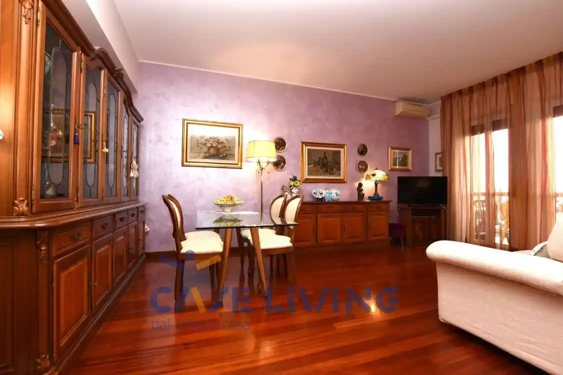 Appartamento in vendita a Corsico