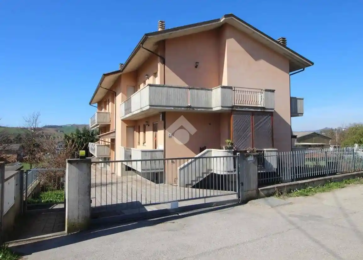 Appartamento in vendita a Roncofreddo