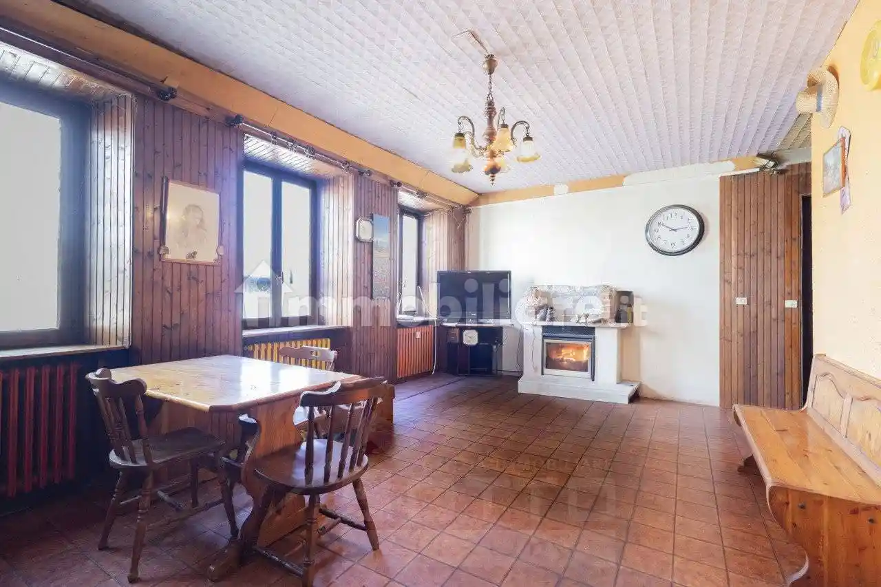 Appartamento in vendita a Meina