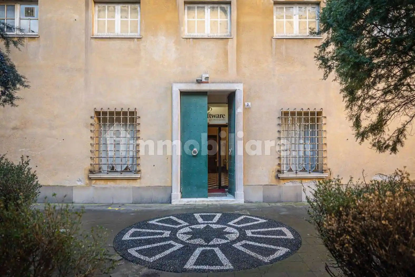 Palazzo - Edificio in vendita a Genova