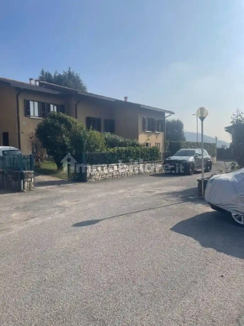 Villa in vendita a Cellatica