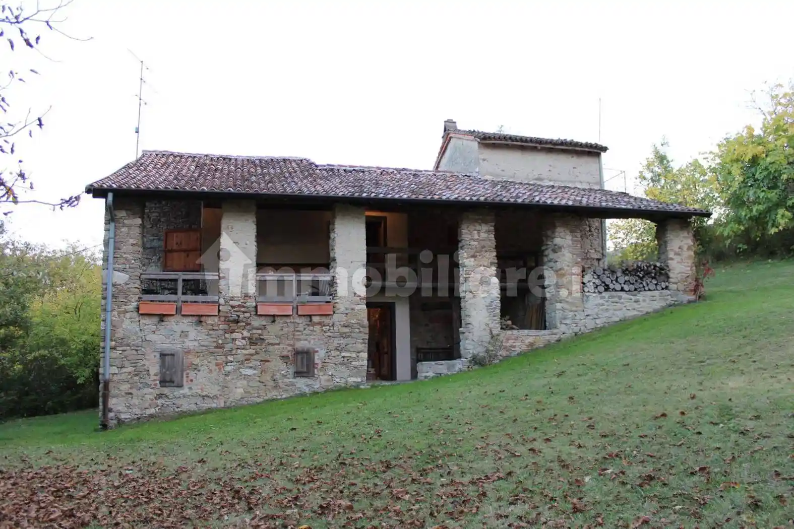 Rustico - Casale in vendita a Borgoratto Mormorolo