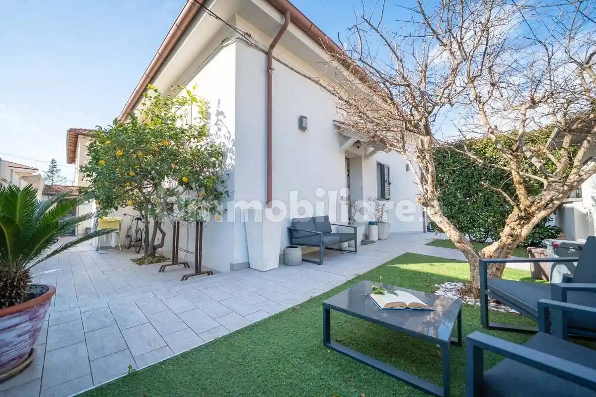 Villa in vendita a Rosignano Marittimo