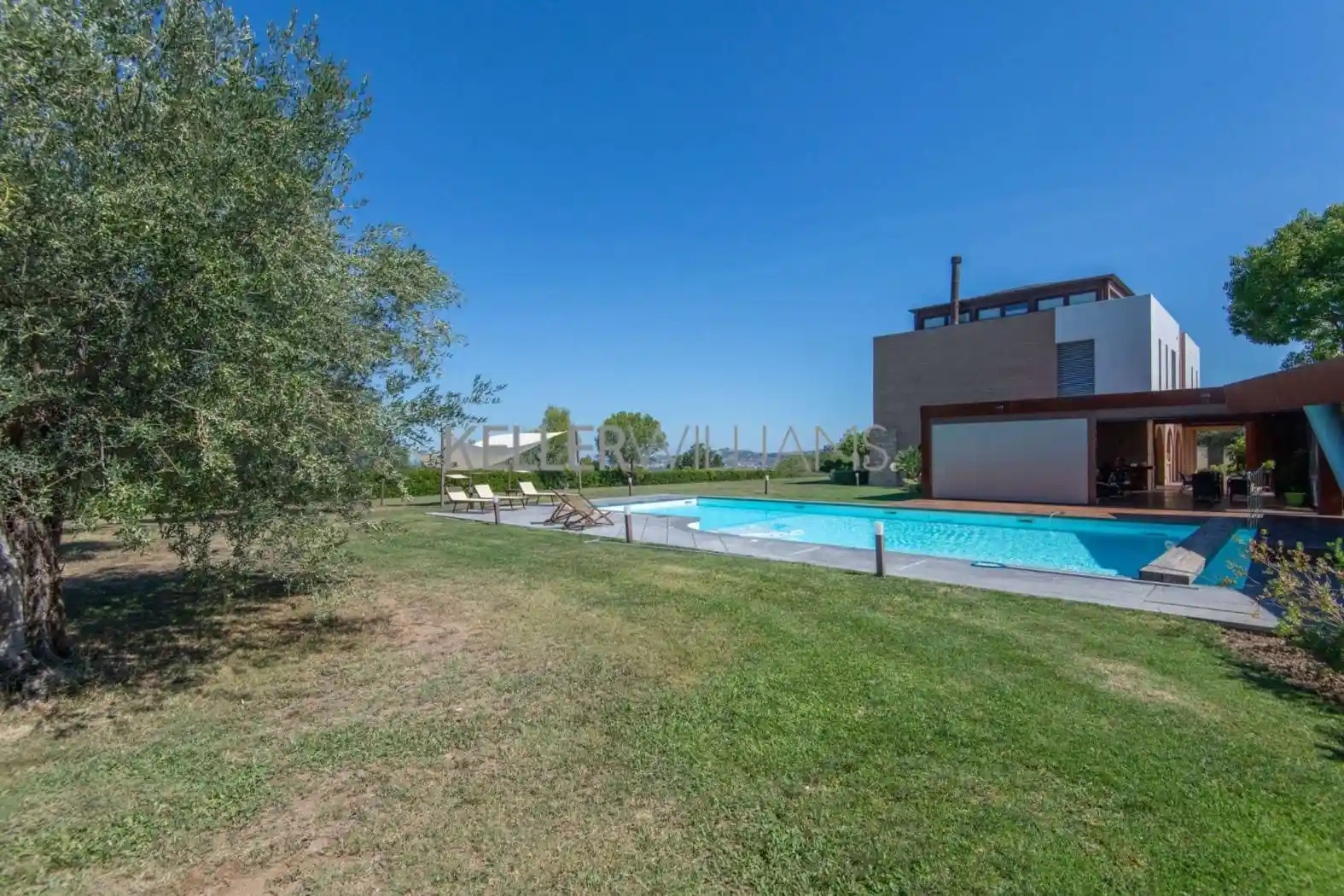 Villa in vendita a Collecorvino