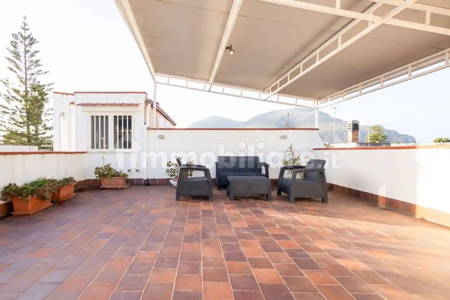 Casa indipendente in affitto a Palermo