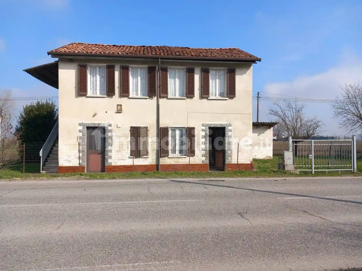 Casa indipendente in vendita a Sale