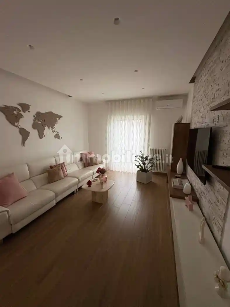 Palazzo - Edificio in vendita a Bari