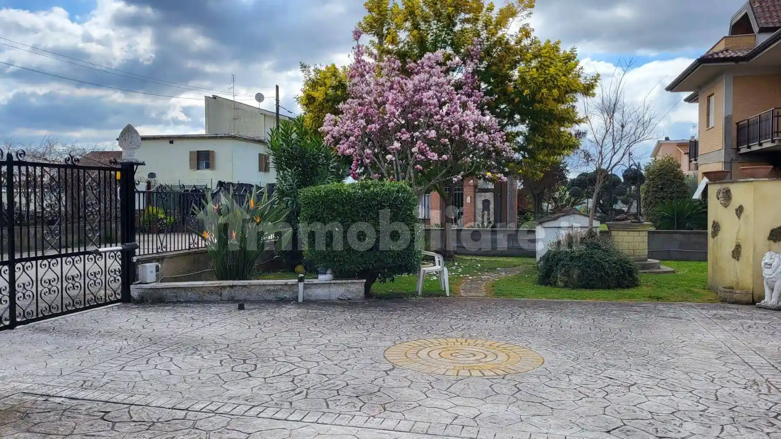 Villa in vendita a Cisterna di Latina