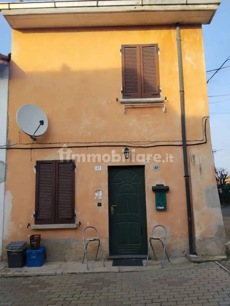 Villetta a schiera in vendita a Linarolo