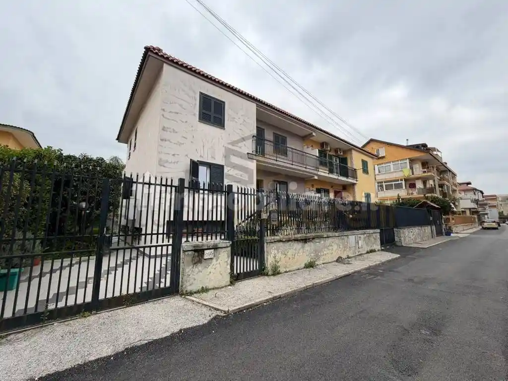 Villa in vendita a Giugliano in Campania
