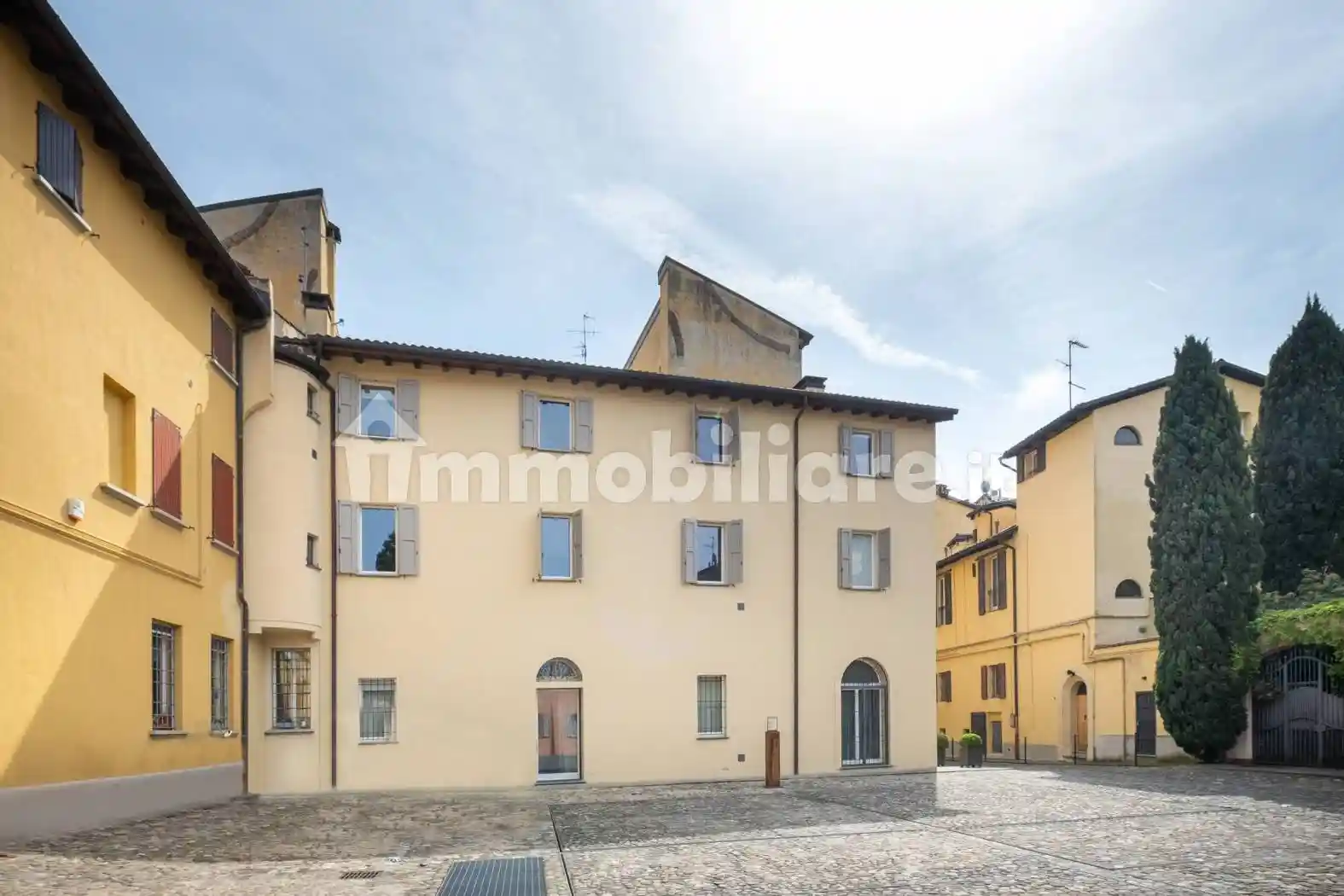 Casa indipendente in vendita a Bologna