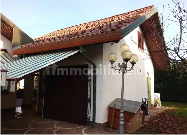 Appartamento in vendita a Usmate Velate